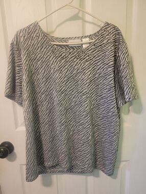 Alfred Dunner Black & White Short Sleeve Zebra-Print Knit Top